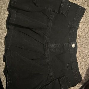 Forever 21 Black Pleated Skirt